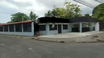 Prime Corner Commercial Building in Jaco 1