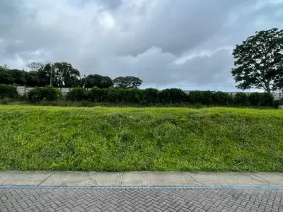 Prime 225 sqm Building Lot in Grecia, Alajuela – Ideal for Your Costa Rican Dream Home 2