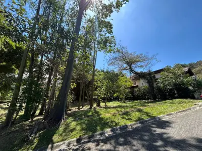 Lote en Venta en Condominio Exclusivo, Guachipelín, Escazú 1