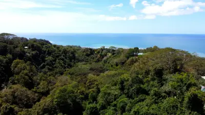 Lote con vista al mar en Mal País 2
