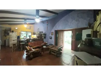 Hermosa Casa Rodeada De Naturaleza. 4