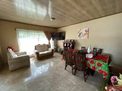 Moderna casa de 2.5 habitaciones en Grecia, Alajuela - Ideal para familias 2