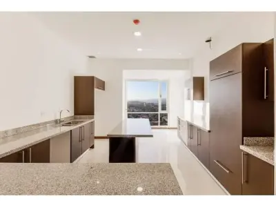 Espacioso Apartamento de Lujo con Vistas Panorámicas en Escazú, San José 5