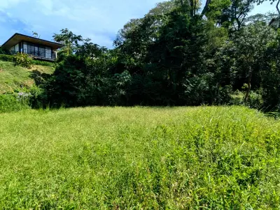 Lote con vista al mar en Mal País 5