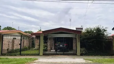 Casa En Venta En Buenos Aires, Palmares 3