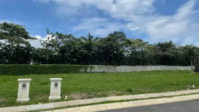 Lots for Sale in Gated Community 4