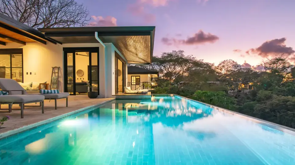 Luxurious 5-bedroom villa in playa hermosa-35