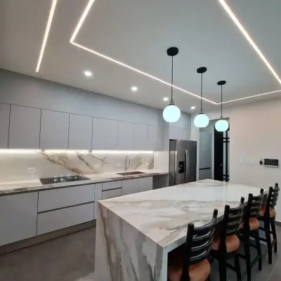Superbe maison moderne de 4 chambres dans une communauté fermée à Guácima 2