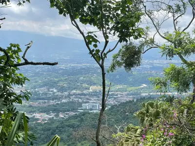 Lots à vendre dans les montagnes de Santa Ana 1