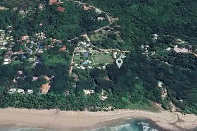 Propriété exclusive sur la plage à Playa Hermosa, Costa Rica – prête pour une villa de luxe ou un hôtel-boutique, avec accès direct à la plage et permis en règle. 3
