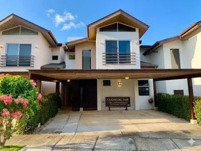 Superbe maison clé en main de 4 chambres dans le prestigieux Ciudad del Mar, Jaco 2