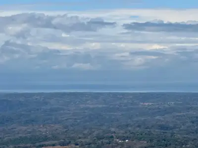Vues Panoramiques et Oasis avec Bain à Remous : à Orotina, Alajuela, Costa Rica 1