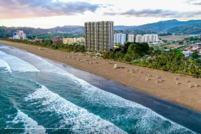 Votre avenir face à l'océan commence ici. Prévente aux Condominiums Solea à Jacó. 1