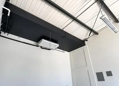 Modern Commercial Space with High Visibility and Street Access in Jaco 4