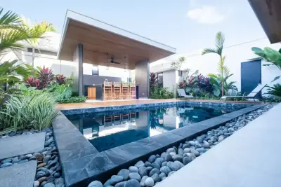 Chef-d'œuvre moderne à Jacó : Villa neuve de 4 chambres, 5 salles de bain avec oasis tropicale privée 2