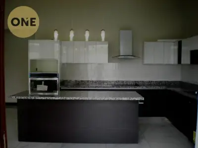Maison moderne à Residencial, Real Cariari 3