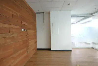 Bureau à vendre ou à louer – Immeuble corporatif A+, Santa Ana 5