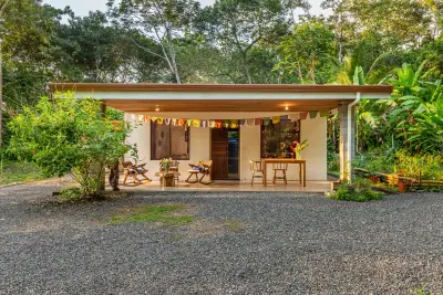 Family Estate in Mal País | Walk to the Beach, Ocean Views & Tropical Gardens 3