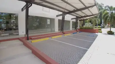 Espace commercial/de bureau moderne flambant neuf à Jacó, Costa Rica - Emplacement privilégié 5