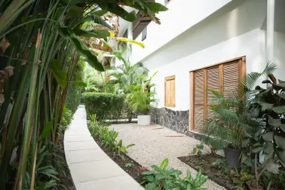 Immeuble d'appartements multiples à vendre dans un emplacement de choix – Santa Teresa, Costa Rica 2