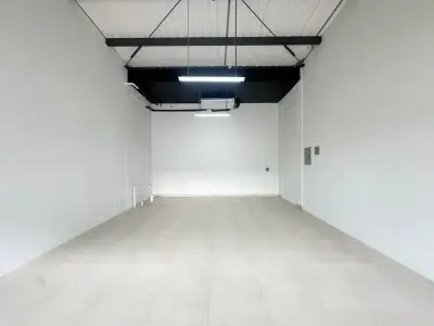 Espace commercial/de bureau flambant neuf dans un emplacement privilégié à Jacó 4