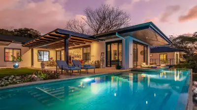 Luxueuse villa 5 chambres avec piscine et vues incroyables à Playa Hermosa, Santa Teresa 1