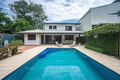 Maison Moderne et Abordable de 3 Chambres, Style Côtière, Près du Complexe Los Sueños 2