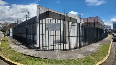 Propriété commerciale à louer, Sabana Sur 1