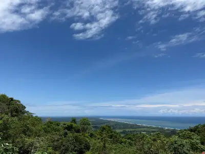 Retraite de Luxe avec Vue sur l'Océan et la Montagne : Havre Moderne de 5 Chambres à Jacó, Costa Rica 1