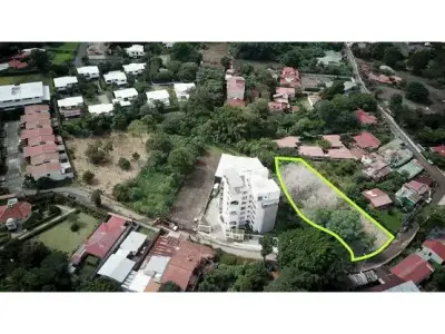 Terrain de 2132 m² à usage intensif, San Rafael Escazú 3