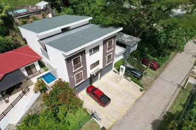Immeuble à vendre à Punta Leona 3