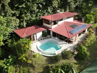Domaine de luxe dans les collines de Santa Teresa : 3 villas, 1 maison, terrasse de yoga, 3 piscines – Vues sur l'océan et la jungle 1