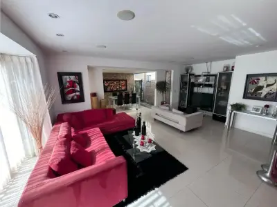 Superbe Condominium à Vendre à Santa Ana Centro 2