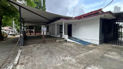 Casa Independiente en Venta en Juan Díaz: Espaciosa Propiedad con Excelente Ubicación y Potencial 2