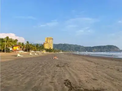 Hôtel de luxe en bord de mer à Jaco 3