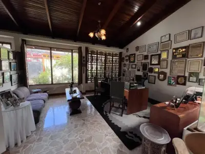 Spacieuse maison de 5 chambres à Rohrmoser, San José 2