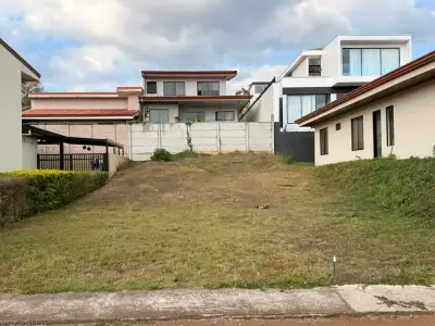 Palmares, Alajuela : Construisez la maison de vos rêves sur ce terrain de 250 m² 4