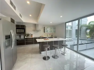 Appartement moderne exclusif à Escazú avec piscine et salle de sport 2