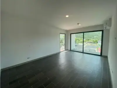Superbe Penthouse à Escazu avec vues sur la ville 2