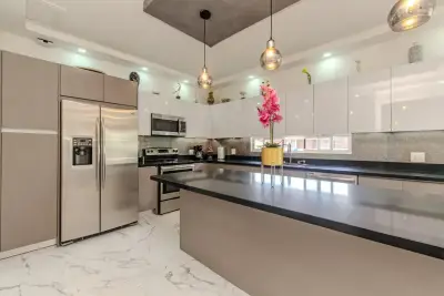 Exquise résidence de luxe meublée de 5 chambres à louer à Hacienda Los Reyes, La Guácima 3