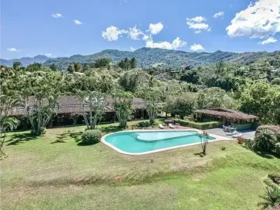 Superbe résidence de luxe à louer à Venetian Oasis, Santa Ana, Costa Rica 3