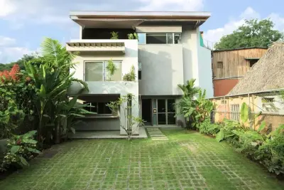 Incredible commercial investment opportunity in a prime location in the center of Santa Teresa