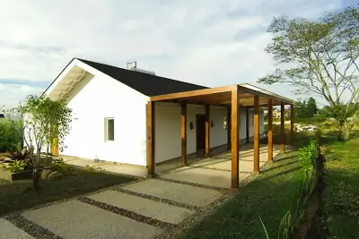 Maison de style chalet tropical avec vue imprenable sur le coucher du soleil, Lomas del Zurqui 1