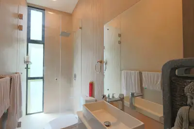 Luxurious Modern 4-Bedroom Residence in Exclusive Santa Ana Condominium 4