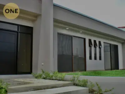 Maison moderne à Residencial, Real Cariari 1