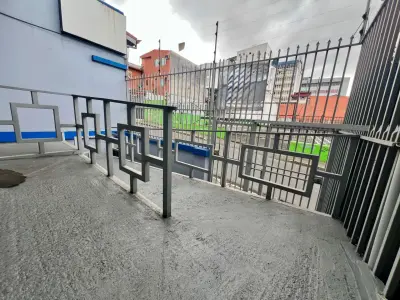 Immeuble commercial à San José : Clinique médicale et dentaire clé en main 3
