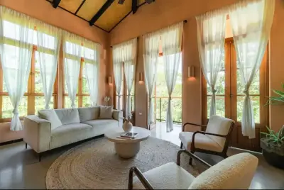 House in Hermosa with 3 Spacious 105 m² Units with Pool - Turnkey income oppportunity 3