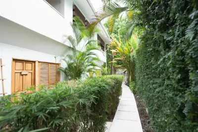 Immeuble d'appartements multiples à vendre dans un emplacement de choix – Santa Teresa, Costa Rica 1