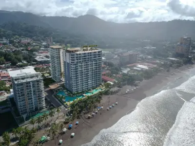 Le Point Côtiers : Condos de Luxe avec 3 Chambres, Vue sur l'Océan, en Bord de Mer à Jacó 5
