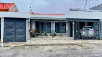 Maison + Appartement À Vendre À San Ramón, Alajuela 1